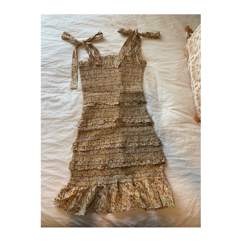 CUTEST FALL DRESS - Picture 2 of 4